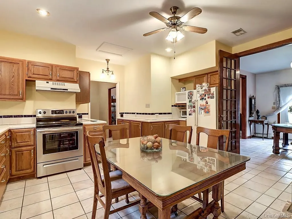 39 State Route 211 Cuddebackville NY 12729