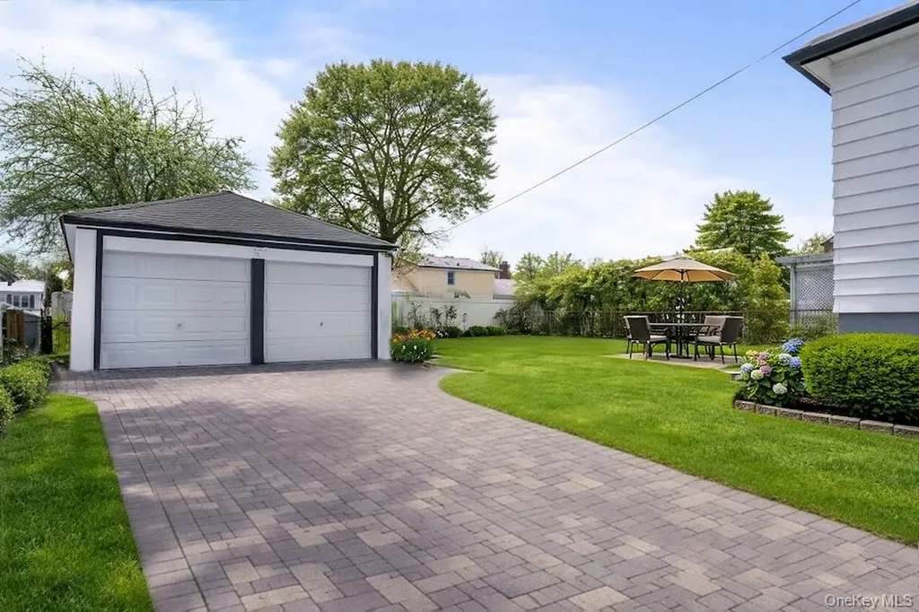 44 Alkamont Avenue Scarsdale NY 10583