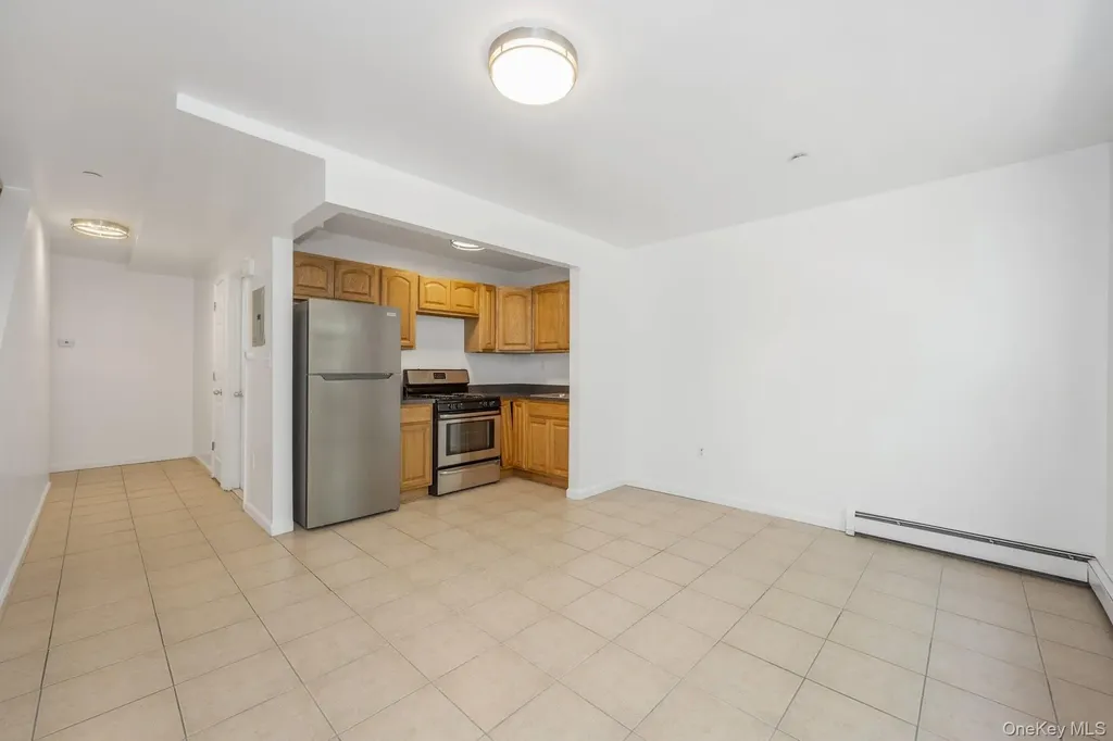 3313 Rombouts Avenue Bronx NY 10475