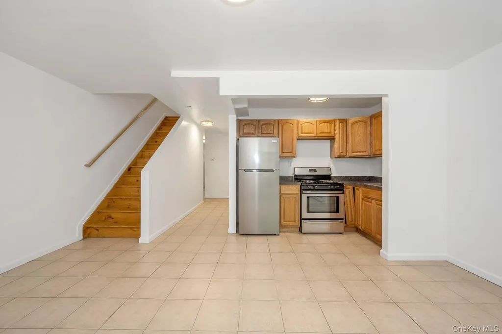3313 Rombouts Avenue Bronx NY 10475