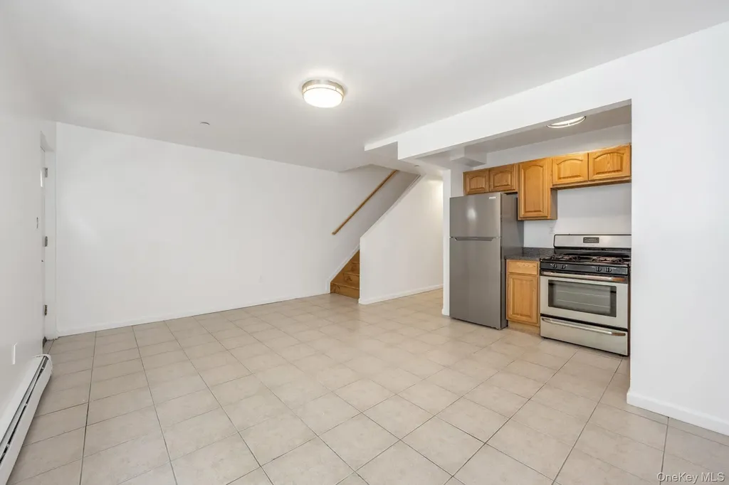 3313 Rombouts Avenue Bronx NY 10475