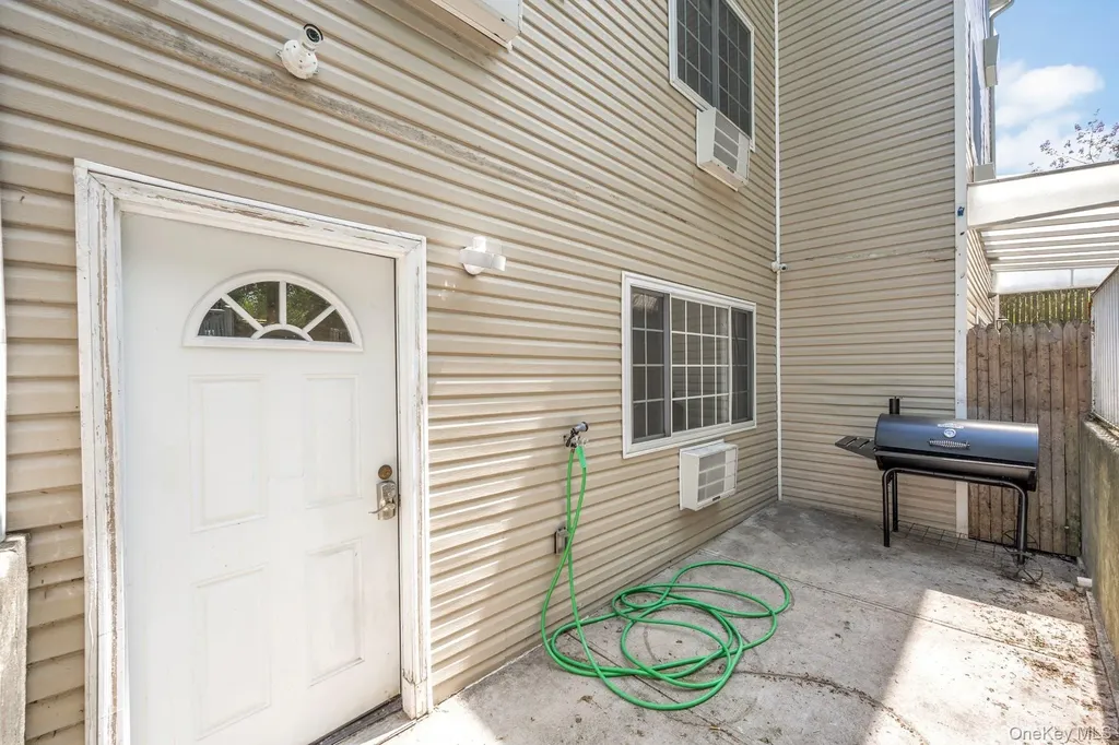 3313 Rombouts Avenue Bronx NY 10475