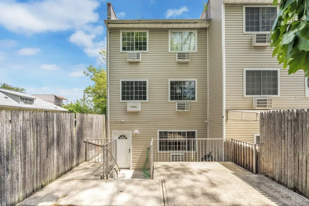 3313 Rombouts Avenue Bronx NY 10475