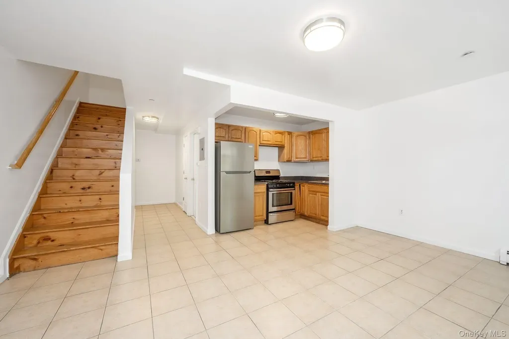 3313 Rombouts Avenue Bronx NY 10475