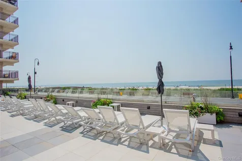 230 W Broadway Long Beach NY 11561