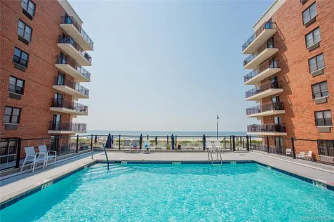 230 W Broadway Long Beach NY 11561