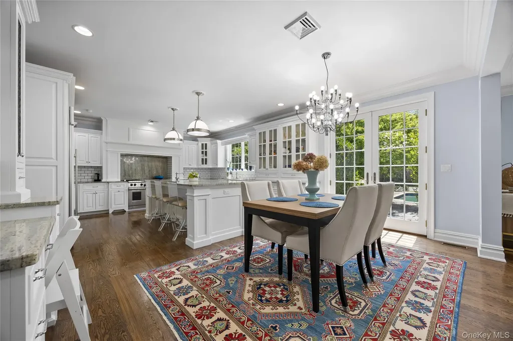 47 Valley Road Old Westbury NY 11568
