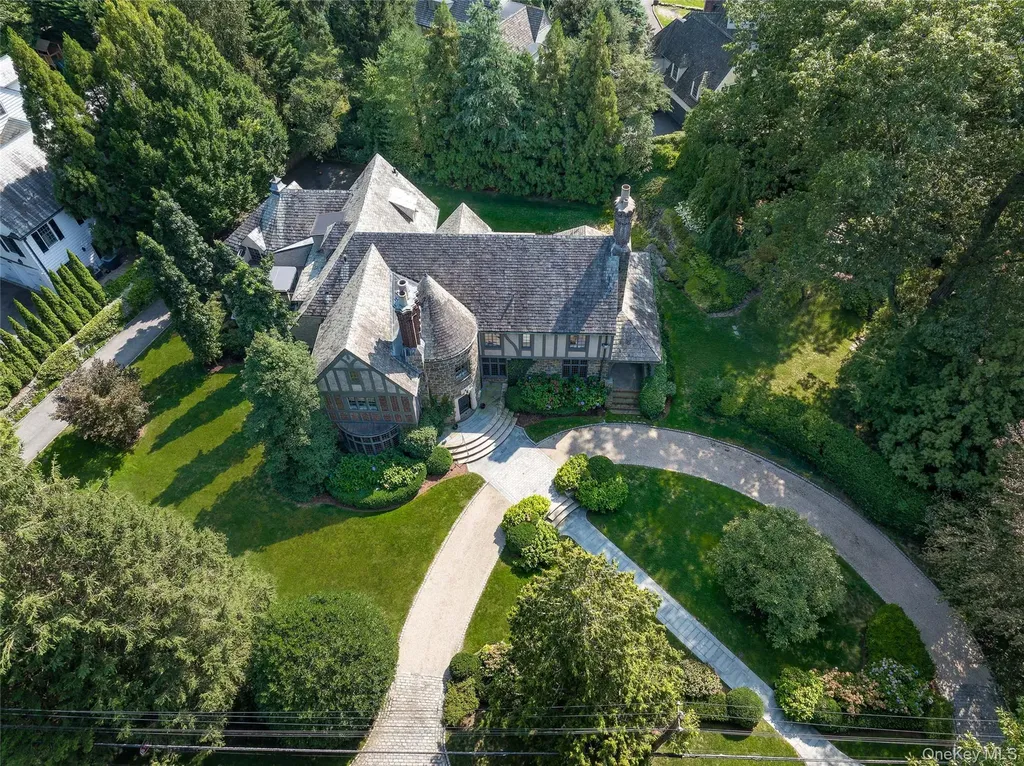 42 Masterton Road Bronxville NY 10708