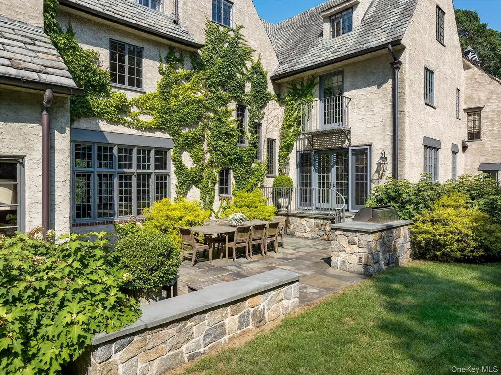42 Masterton Road Bronxville NY 10708