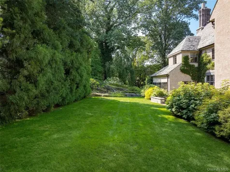 42 Masterton Road Bronxville NY 10708
