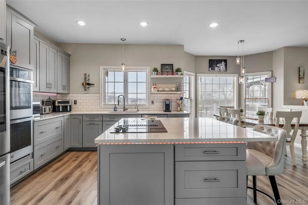 140 Gate Schoolhouse Road New Hampton NY 10958