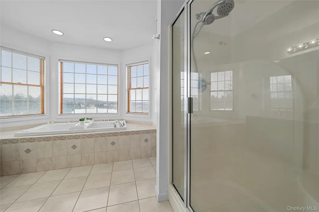 140 Gate Schoolhouse Road New Hampton NY 10958