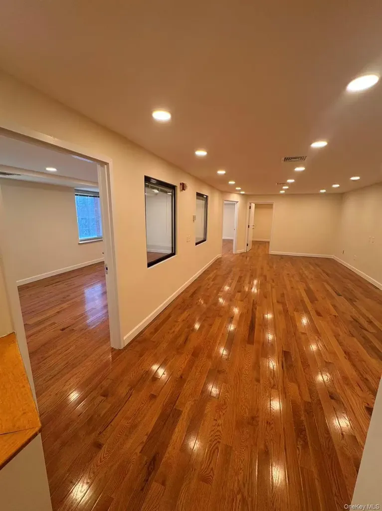 13332 41st Road Flushing NY 11355