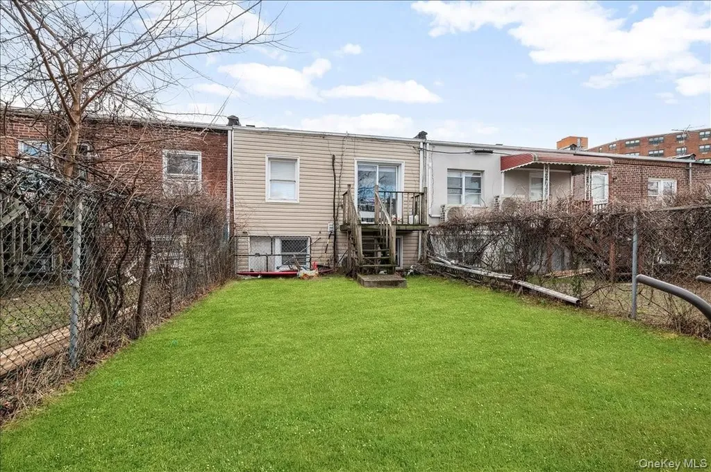 1210 Plainview Avenue Far Rockaway NY 11691