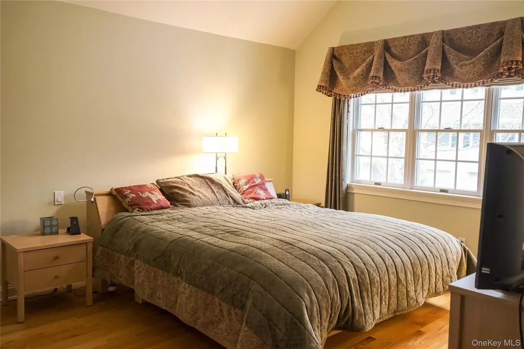 6 Holly Knolls Armonk NY 10504