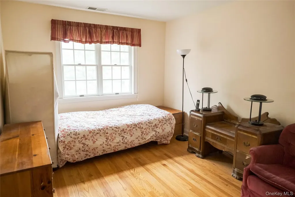 6 Holly Knolls Armonk NY 10504