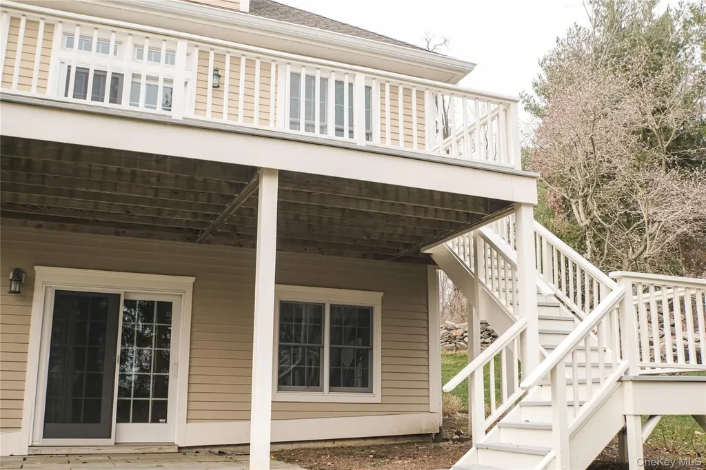 6 Holly Knolls Armonk NY 10504
