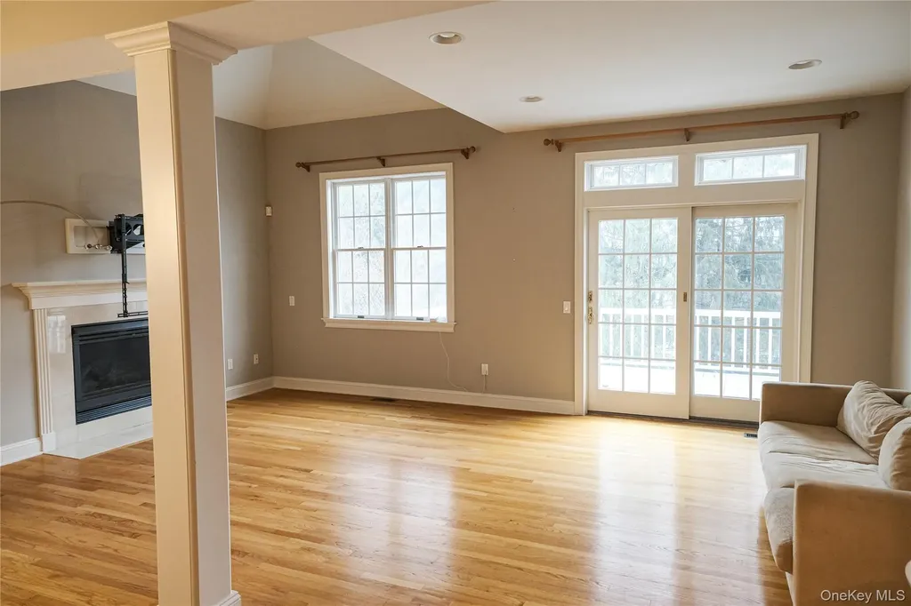 6 Holly Knolls Armonk NY 10504