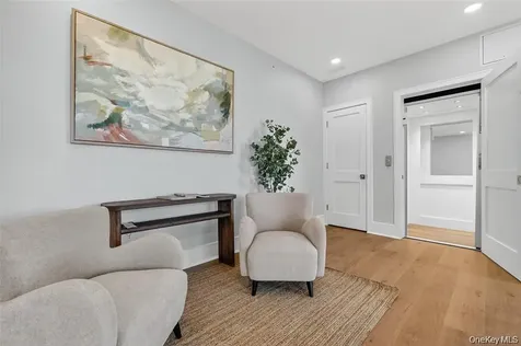 1828 Soundview Court Yorktown Heights NY 10598
