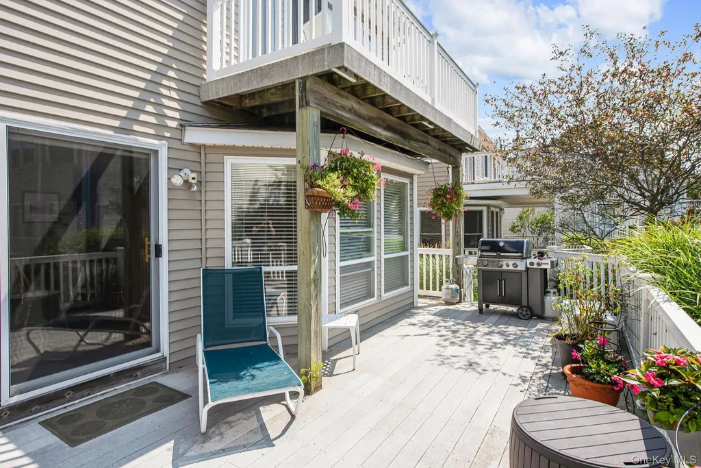 24 Spinnaker Lane East Patchogue NY 11772