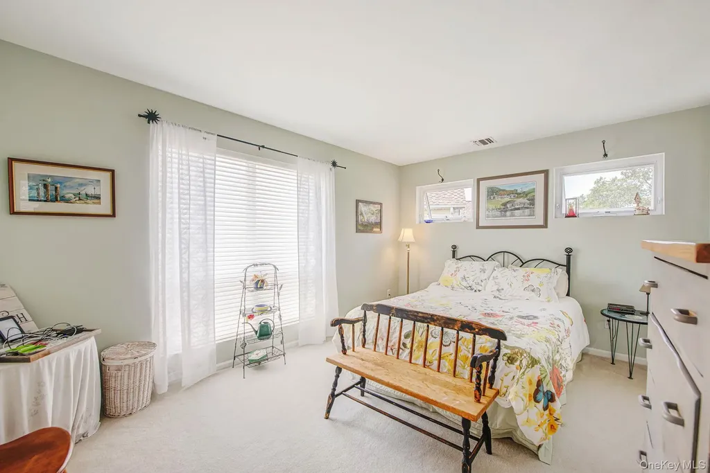 24 Spinnaker Lane East Patchogue NY 11772