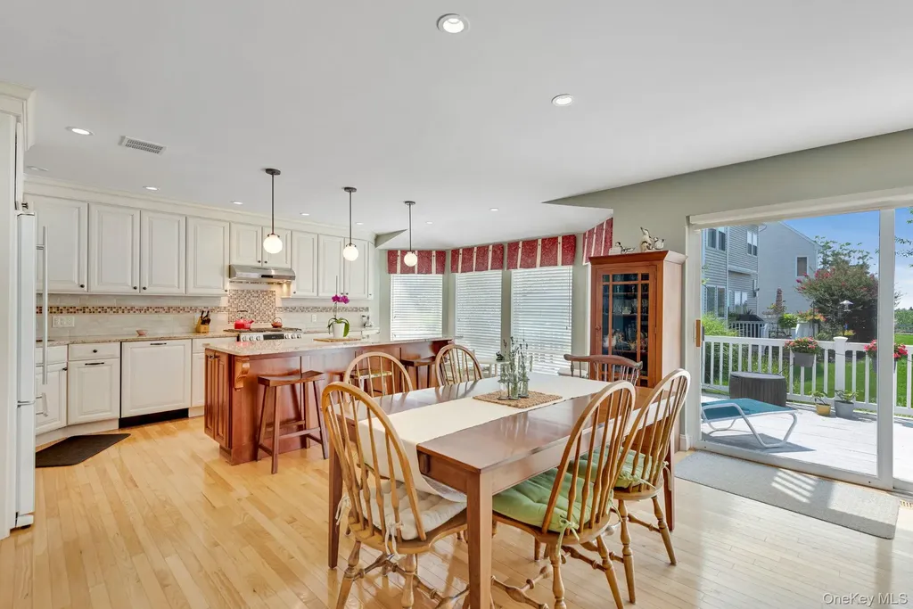 24 Spinnaker Lane East Patchogue NY 11772