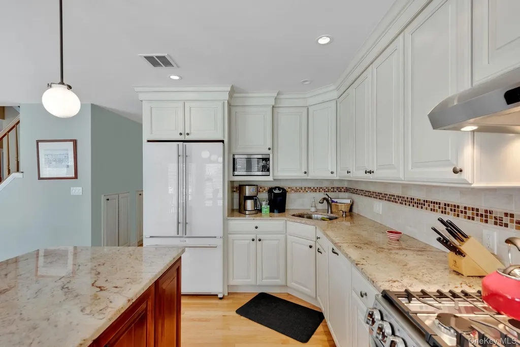 24 Spinnaker Lane East Patchogue NY 11772