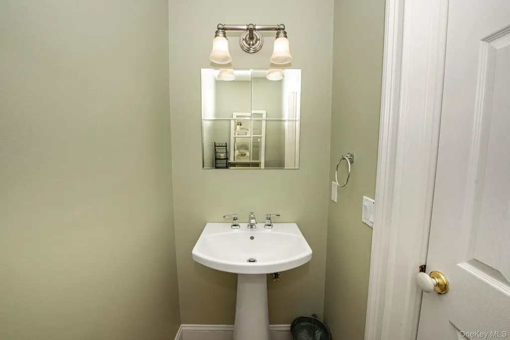 24 Spinnaker Lane East Patchogue NY 11772