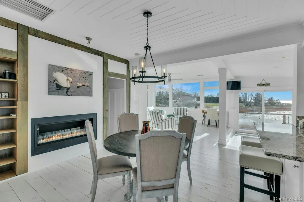 7 Springville Circle Hampton Bays NY 11946