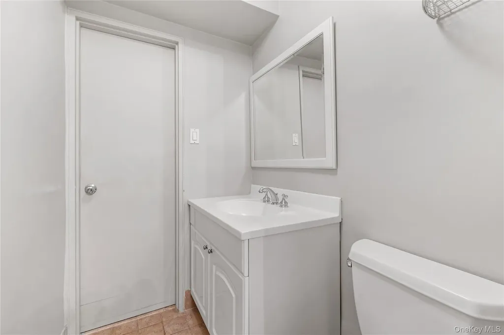 25 Chapel Place Great Neck NY 11021