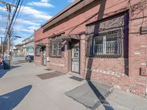 10601 Liverpool Street Jamaica South NY 11435