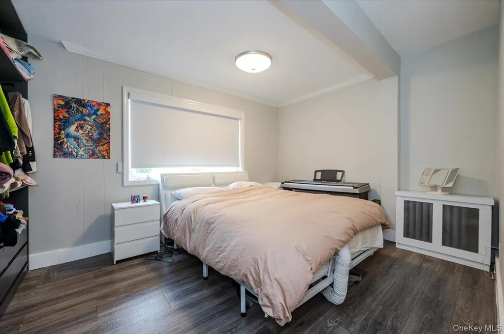 523 Bayview Avenue Cedarhurst NY 11516