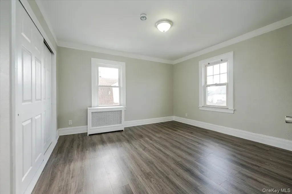 523 Bayview Avenue Cedarhurst NY 11516