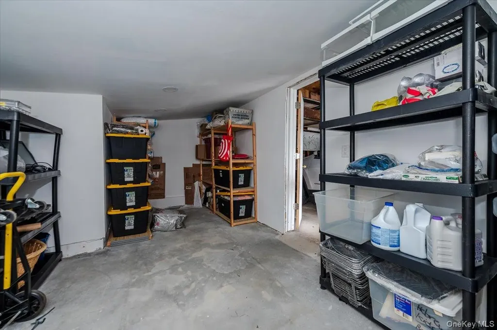 523 Bayview Avenue Cedarhurst NY 11516