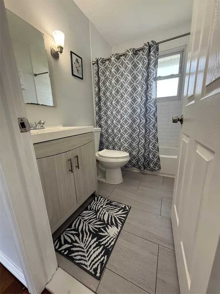 96 S Windhorst Avenue Bethpage NY 11714