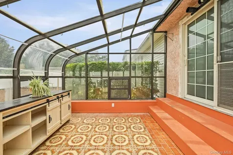 96 S Windhorst Avenue Bethpage NY 11714