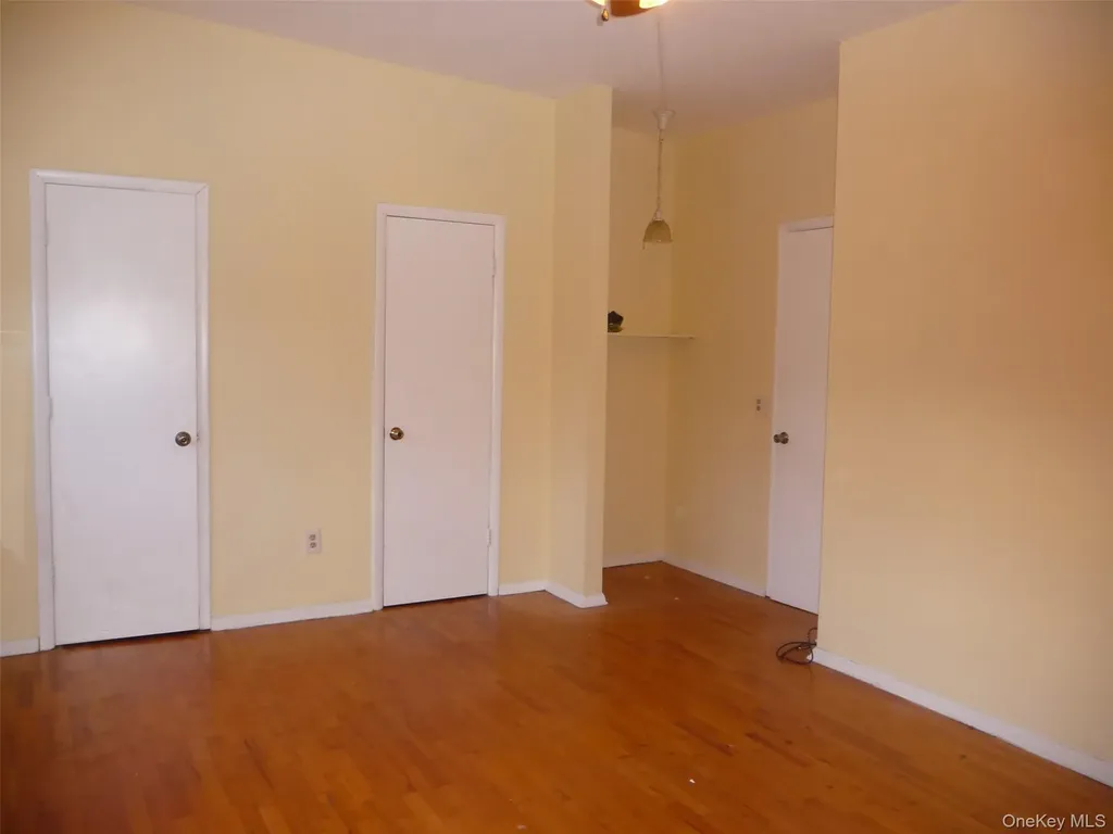 12 Shelley Court Middletown NY 10941