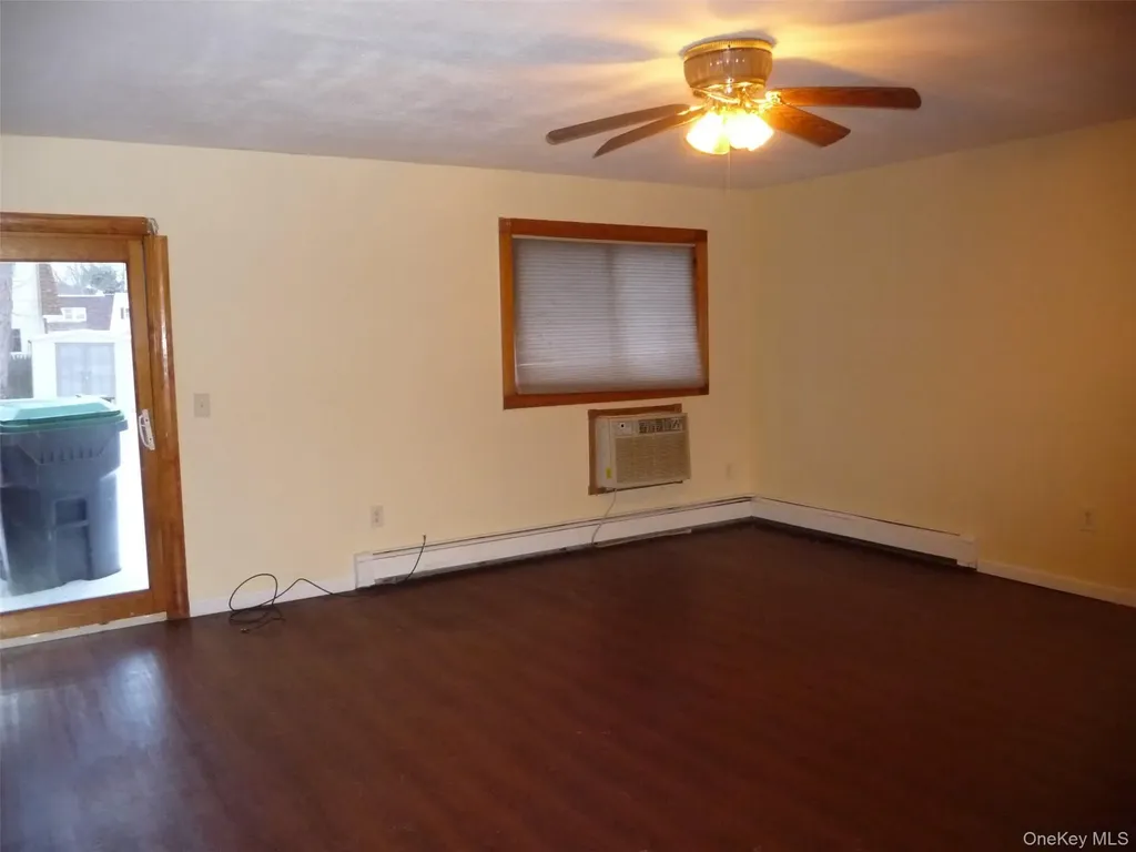 12 Shelley Court Middletown NY 10941