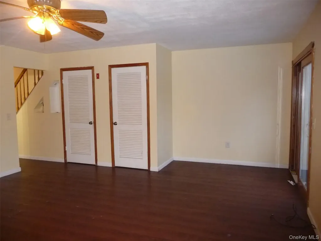 12 Shelley Court Middletown NY 10941