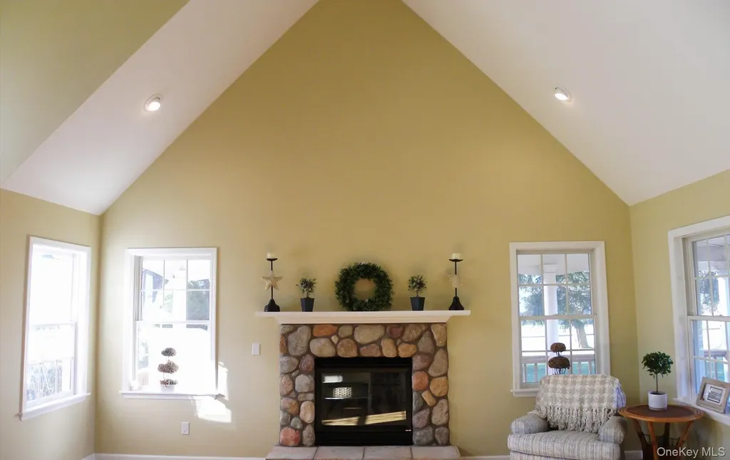 175 Uhl Lane Orient NY 11957
