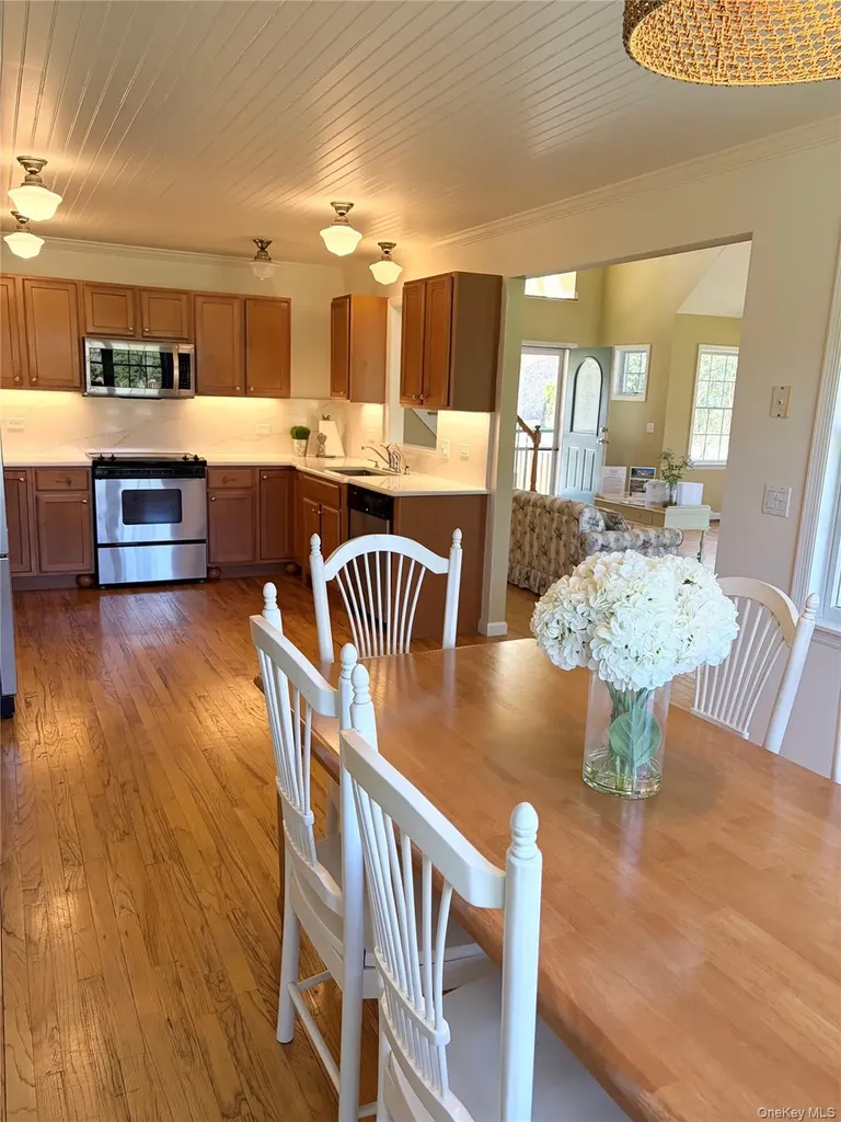 175 Uhl Lane Orient NY 11957