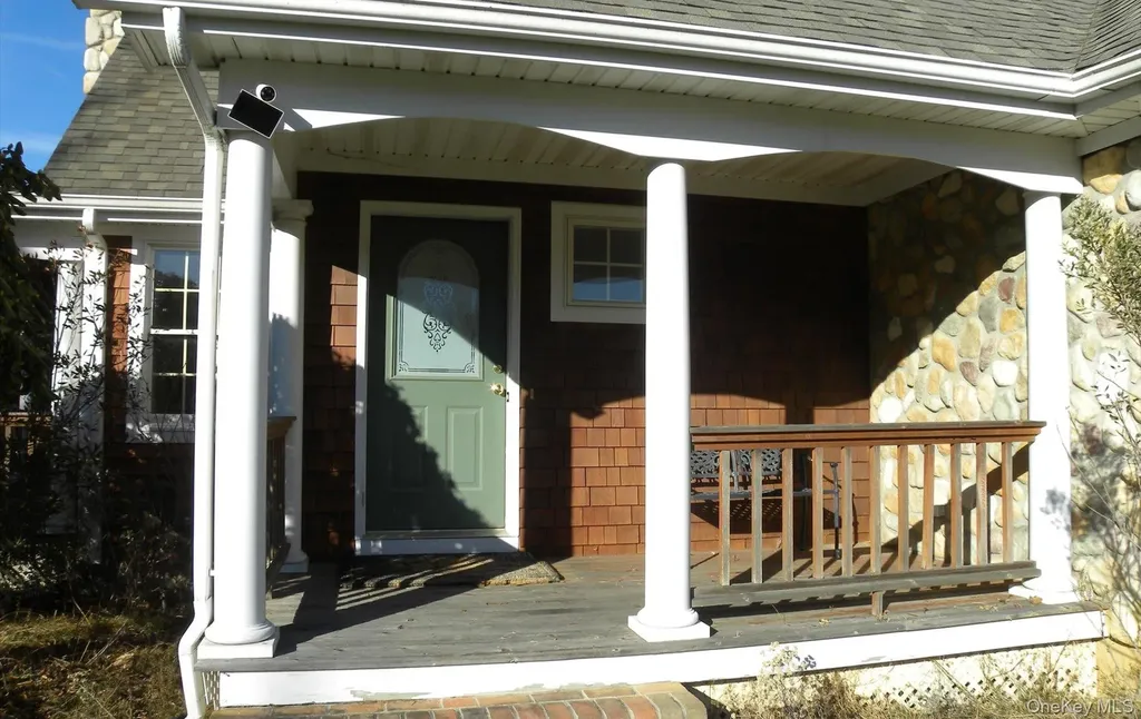 175 Uhl Lane Orient NY 11957