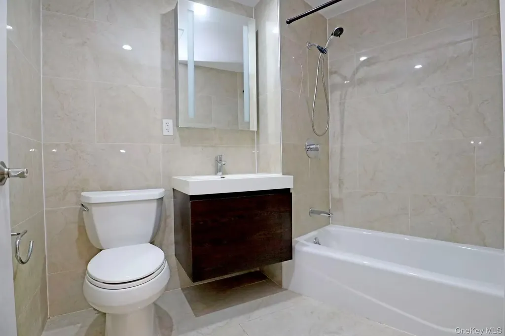 15815 Union Turnpike Fresh Meadows NY 11366