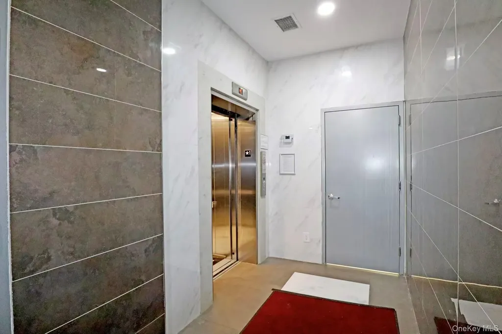 15815 Union Turnpike Fresh Meadows NY 11366