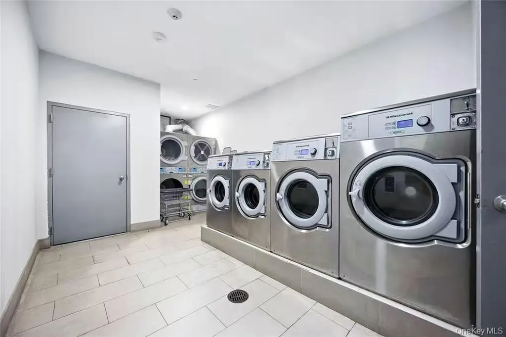 15815 Union Turnpike Fresh Meadows NY 11366