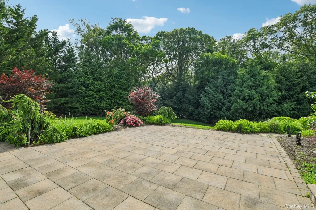 4 Celestial Court Saint James NY 11780