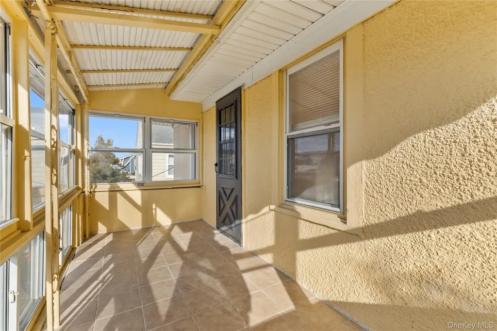 264 Laurelton Boulevard Long Beach NY 11561