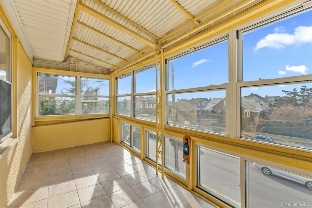 264 Laurelton Boulevard Long Beach NY 11561