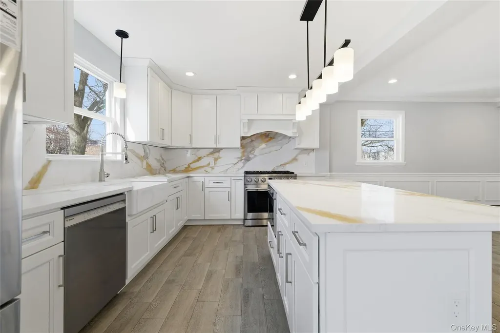 2962 Grand Avenue Baldwin NY 11510