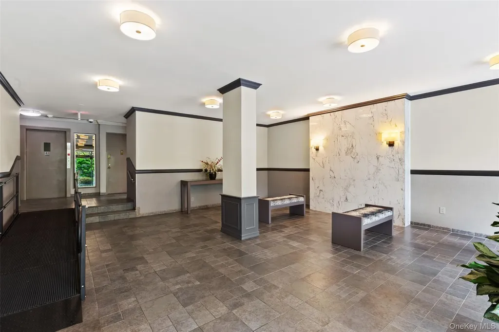 230 Garth Road Scarsdale NY 10583